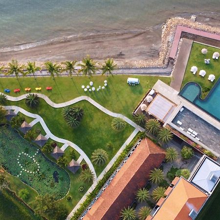 Lovina Beach Club & Resort Exterior photo