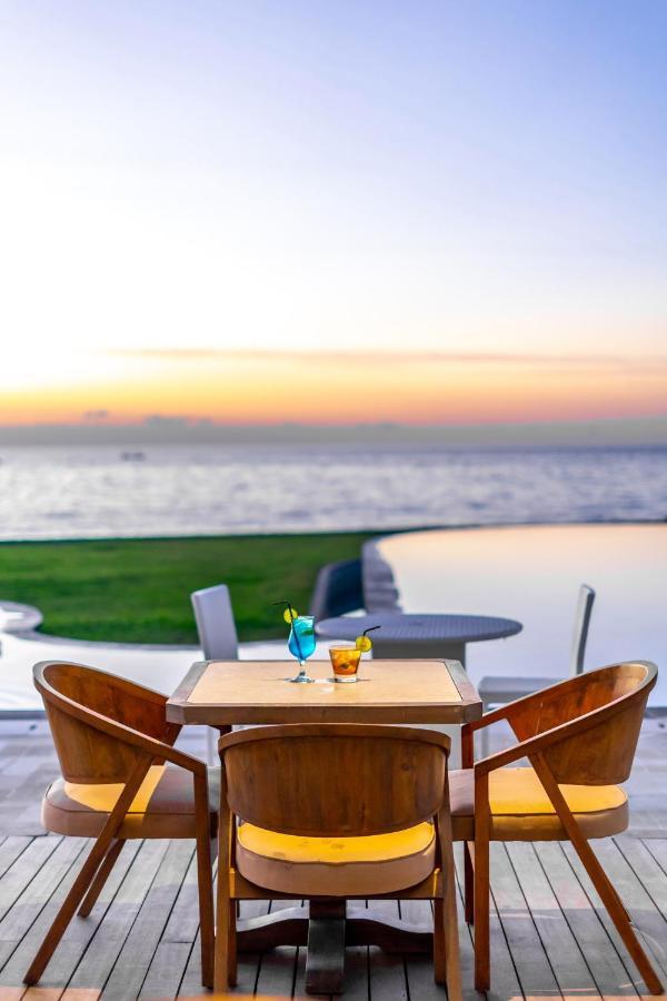 Lovina Beach Club & Resort Exterior photo