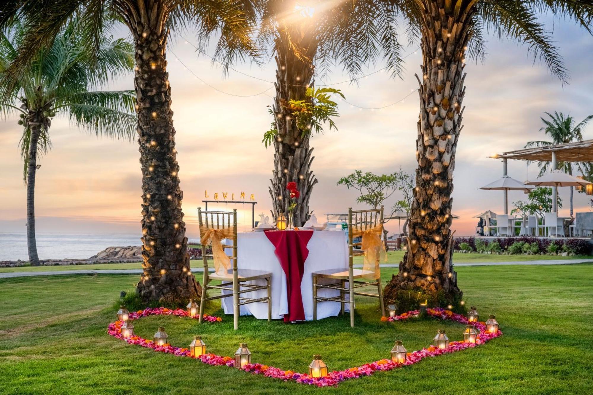 Lovina Beach Club & Resort Exterior photo