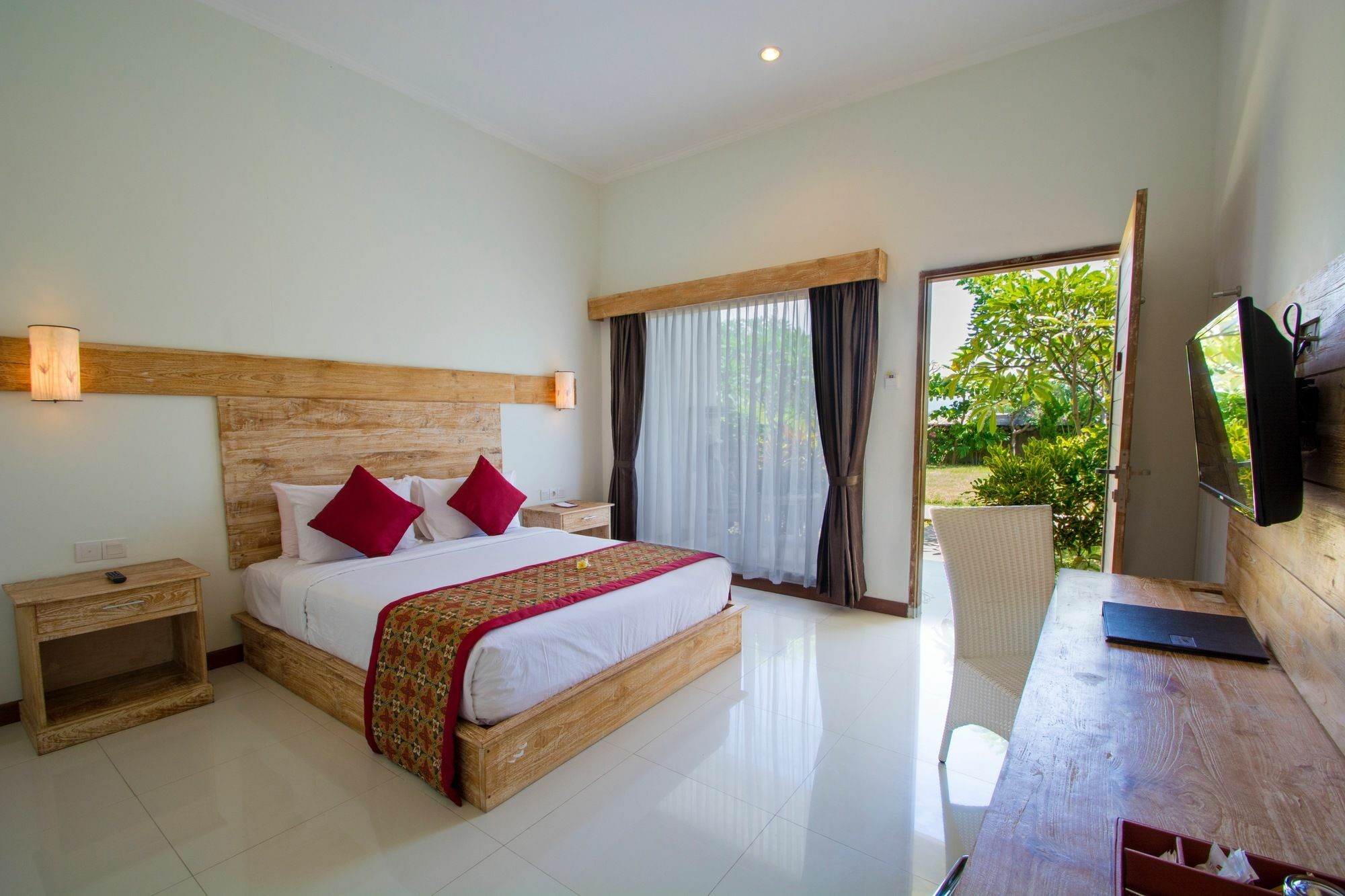 Lovina Beach Club & Resort Exterior photo